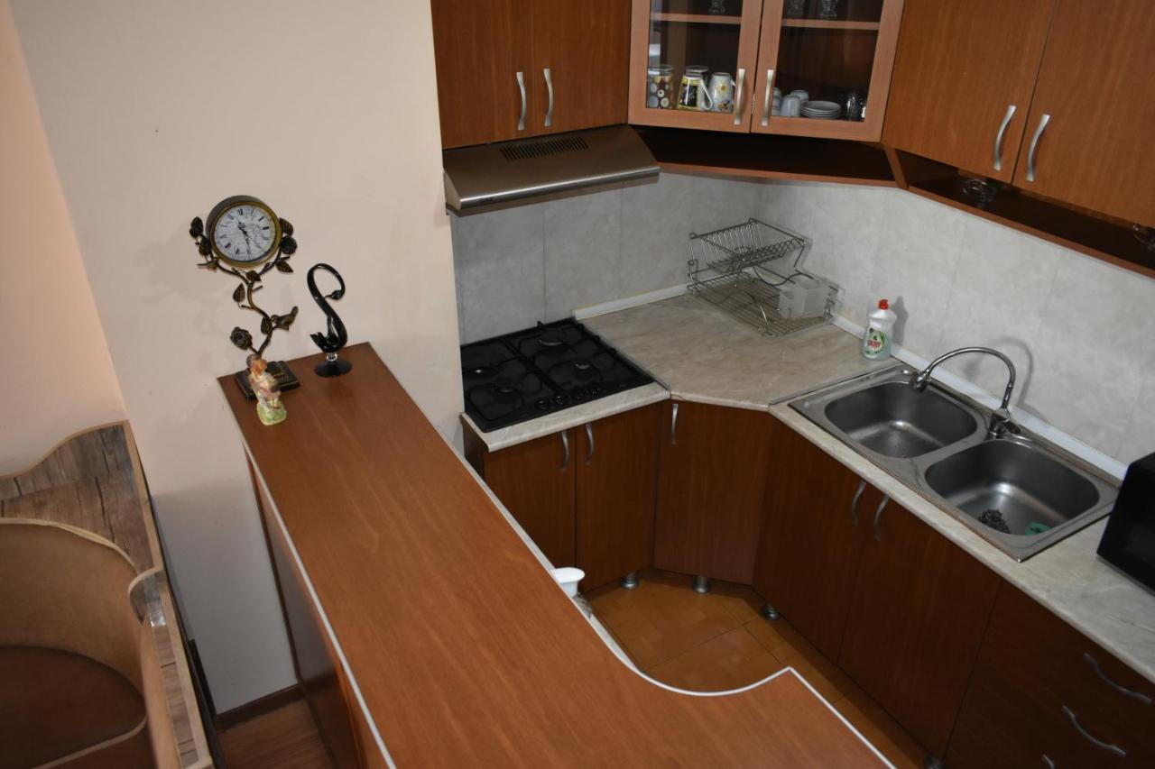 Ucha'S Apartment バトゥーミ エクステリア 写真