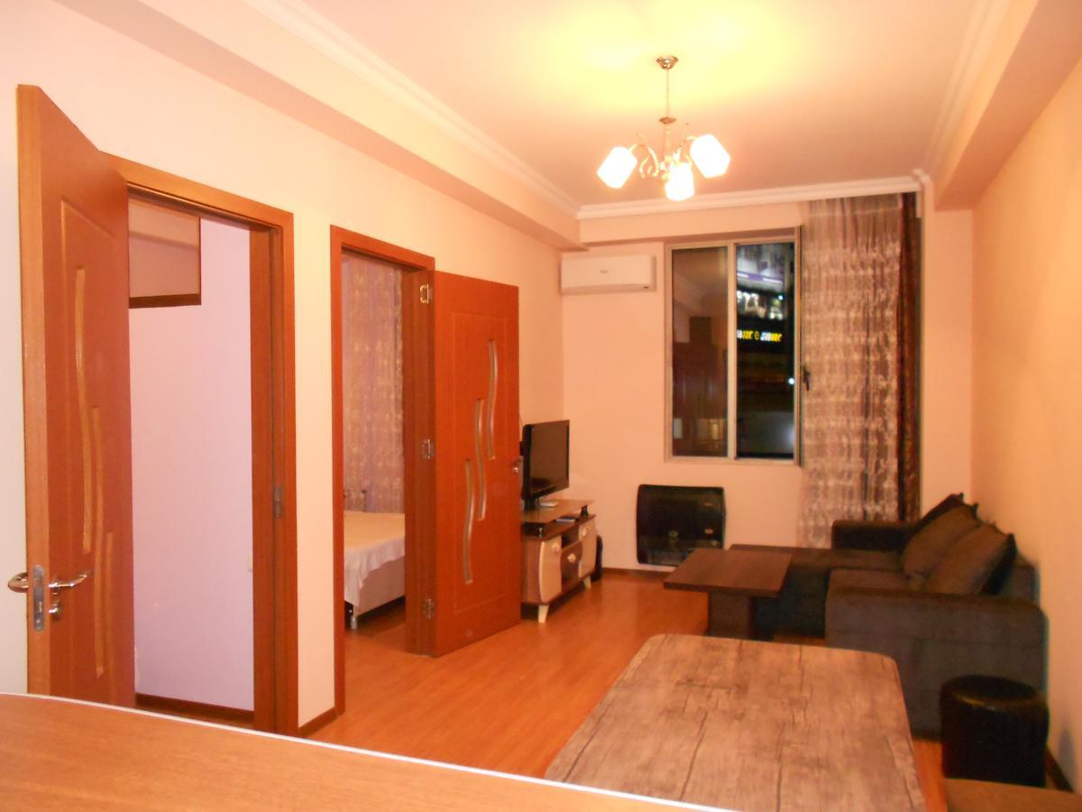 Ucha'S Apartment バトゥーミ エクステリア 写真